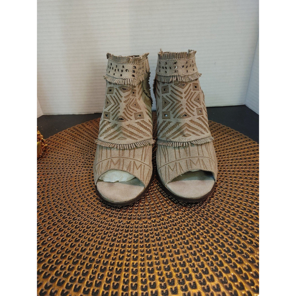 Naughty Monkey Sweet Jackie Peep Toe Sandal Size 7.5 - Picture 2 of 6